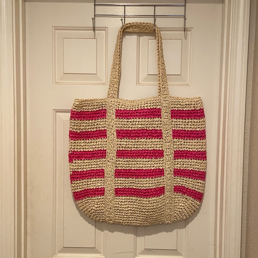 AQUA Traveler Tote Bag Bloomingdale’s Exclusive Pink/Natural Stripes NWT 19”Tall